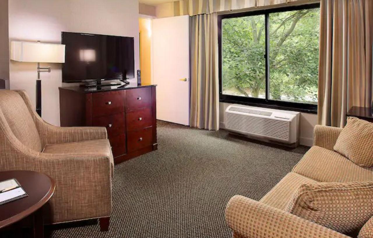 Doubletree By Hilton Charlotte Airport Hotel Exterior foto