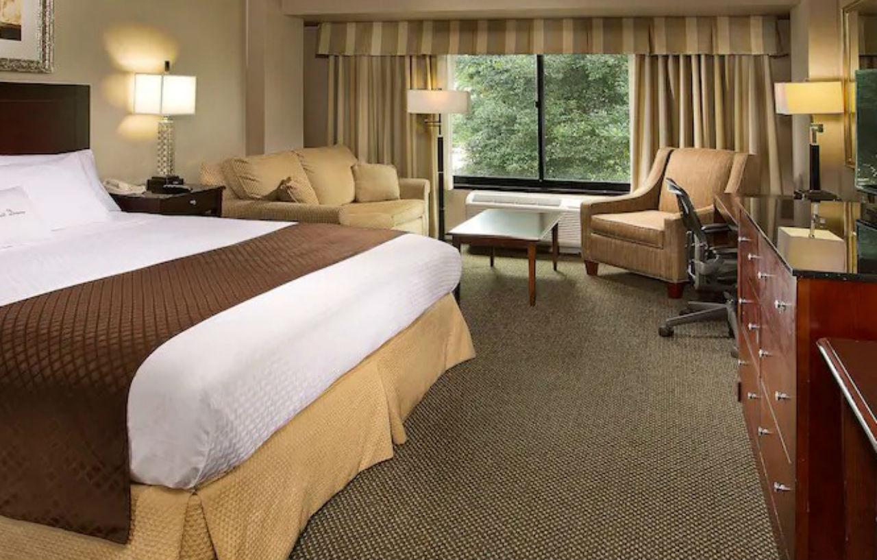 Doubletree By Hilton Charlotte Airport Hotel Exterior foto