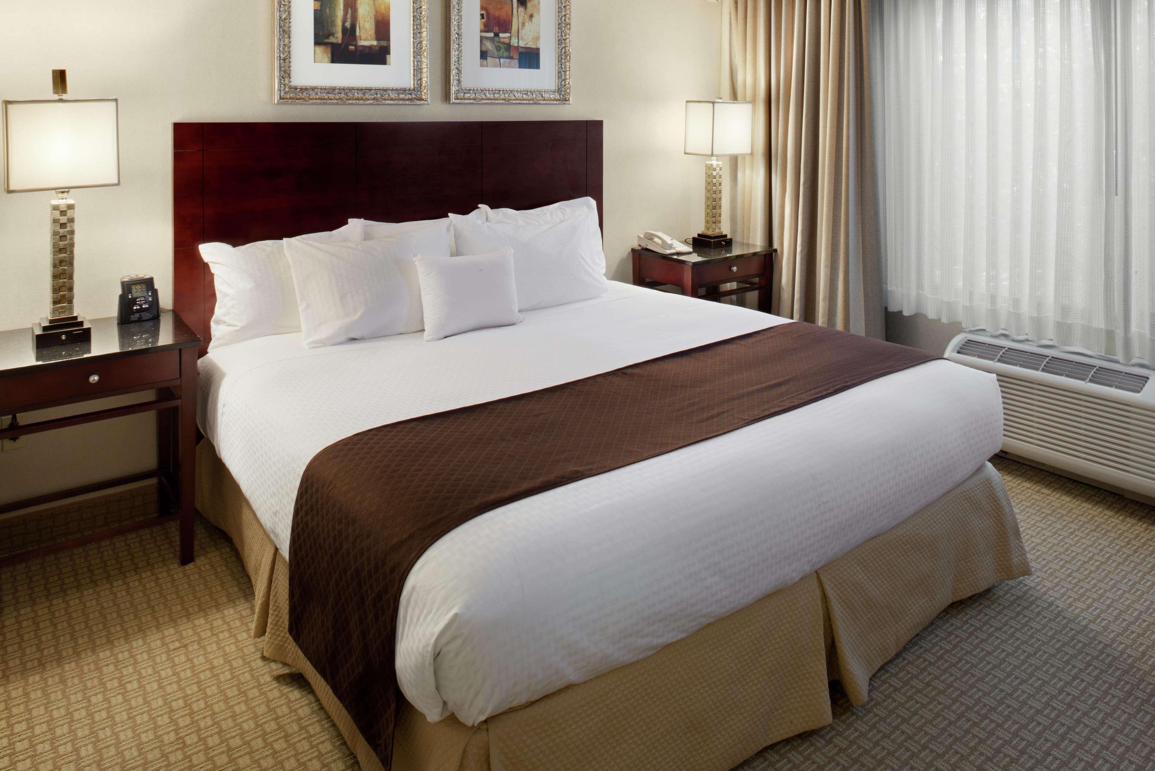Doubletree By Hilton Charlotte Airport Hotel Quarto foto
