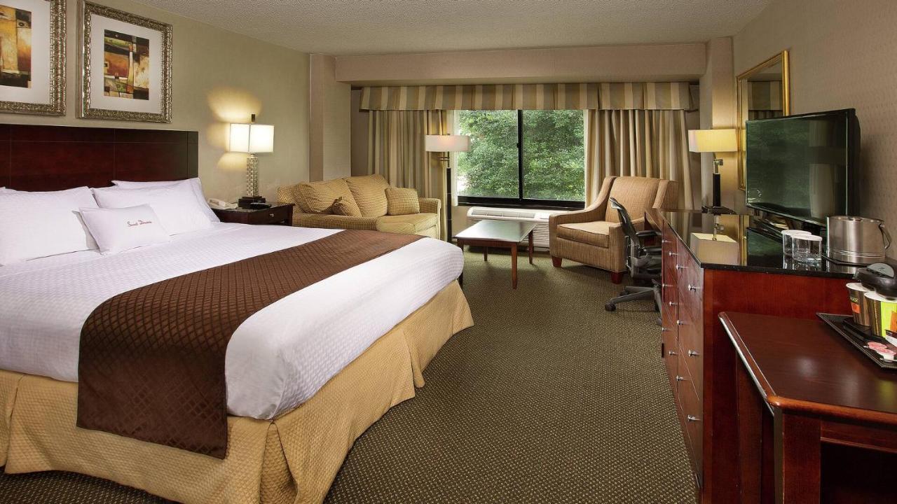 Doubletree By Hilton Charlotte Airport Hotel Exterior foto
