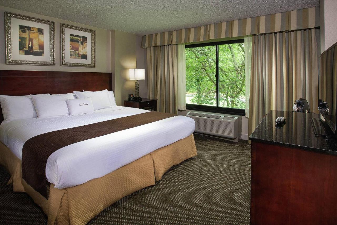 Doubletree By Hilton Charlotte Airport Hotel Exterior foto
