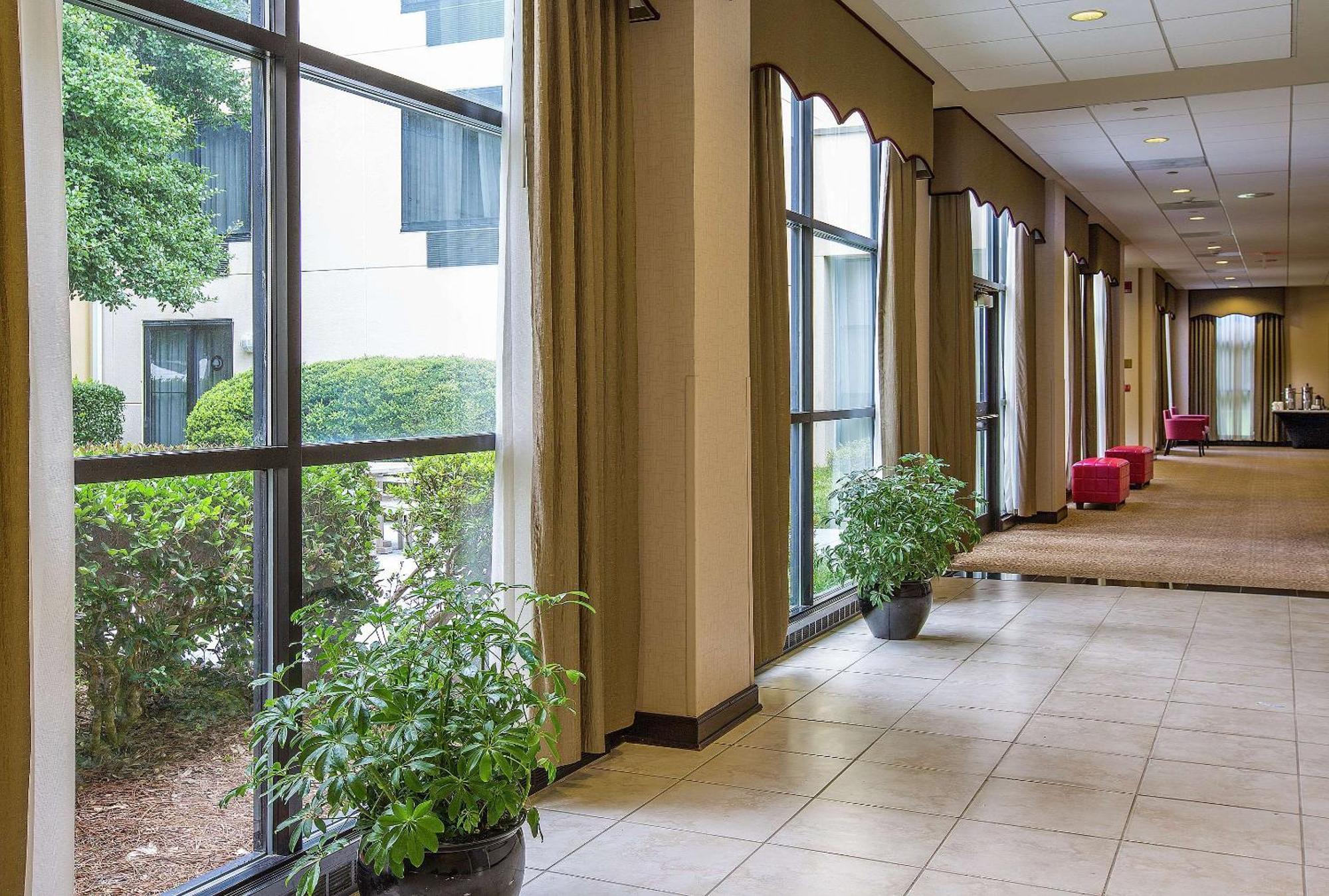 Doubletree By Hilton Charlotte Airport Hotel Exterior foto